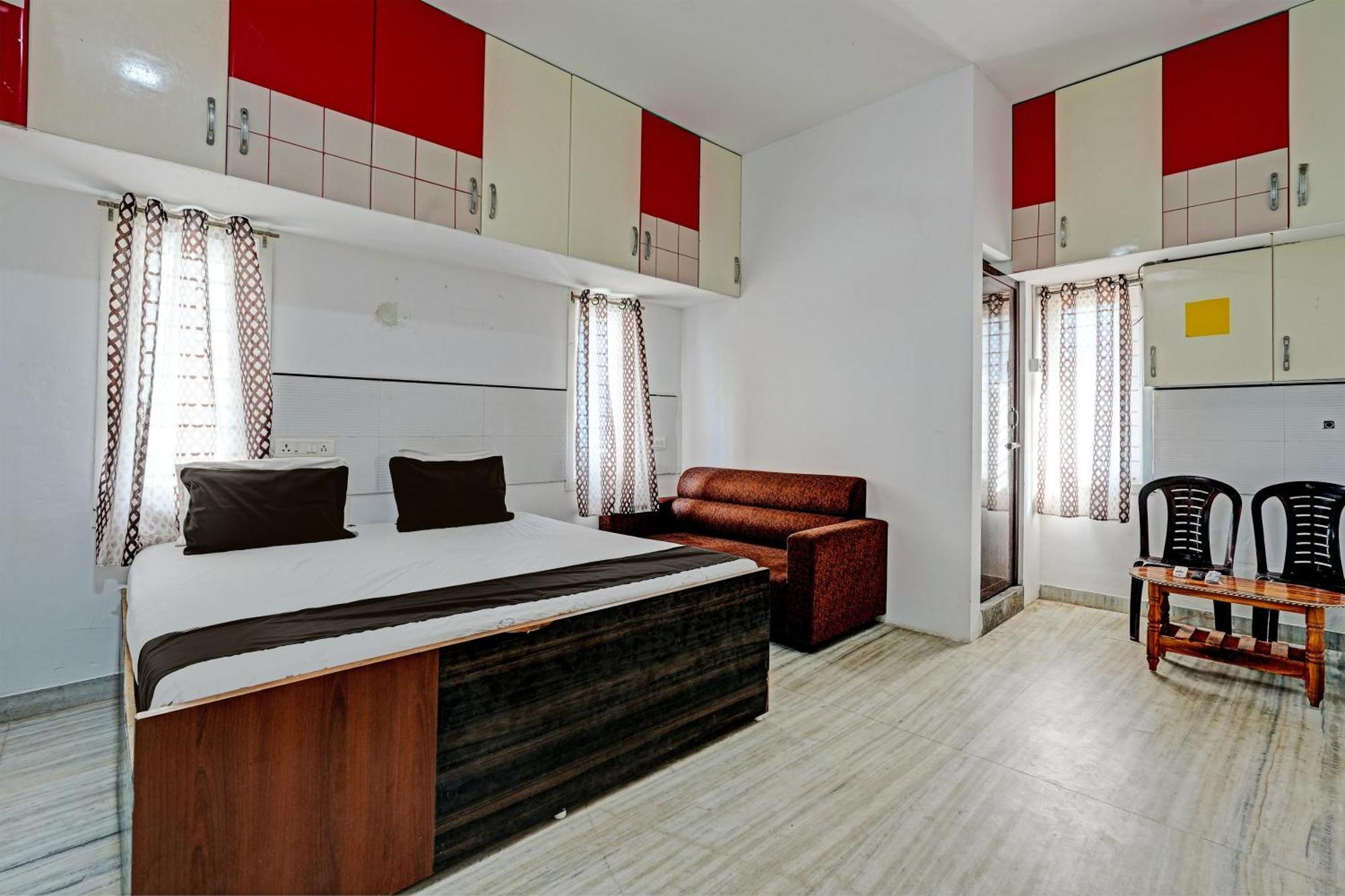 Oyo Flagship Ecr Goa Beach