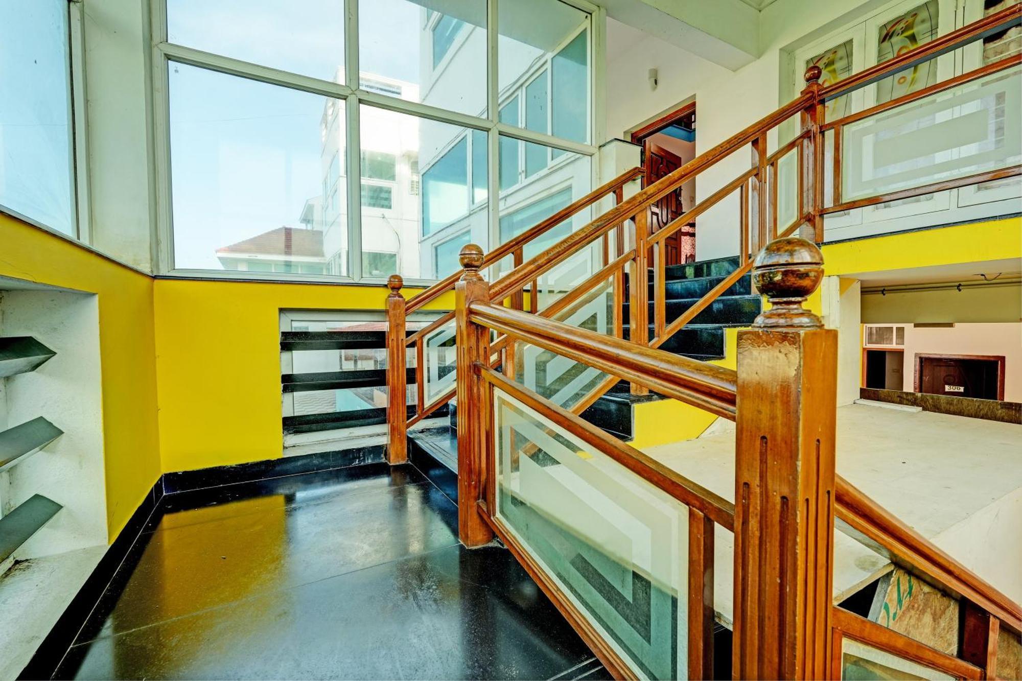 Hotel Oyo Flagship Ecr Goa Beach 3*